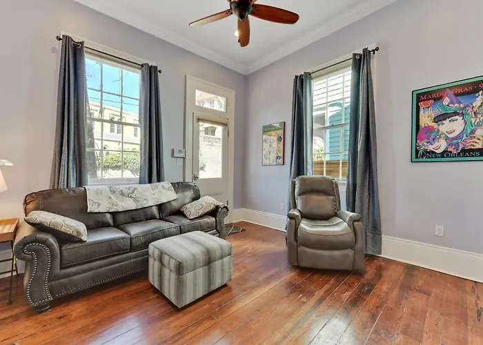 Nola Cottage